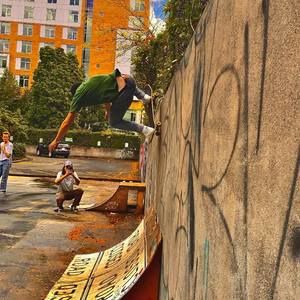 Meet your Posher, Baris